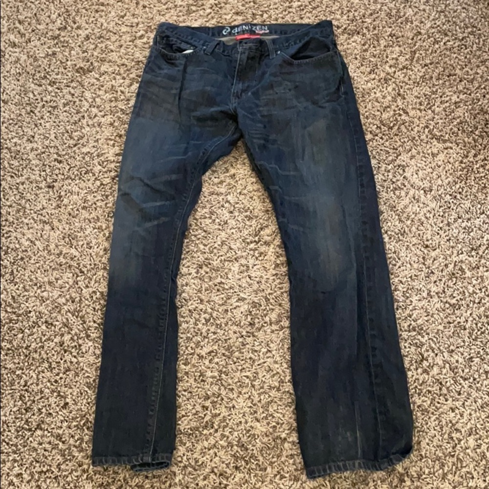 Comfy, slim straight jeans